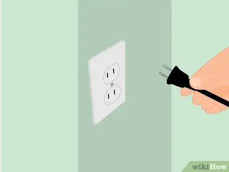 Step 2 Plug the meter between the outlet and the appliance.